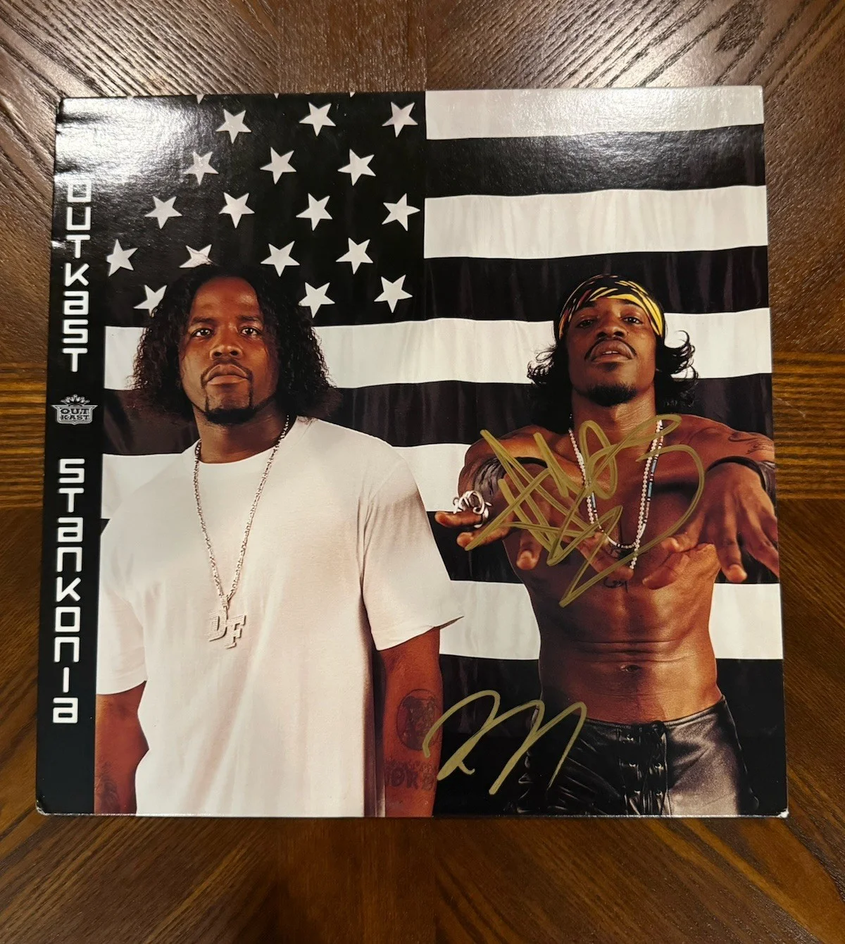 Andre 3000, Big Boi — Andre 3000 & Big Boi Outkast Signed Autograph Album Record LP Stankonia JSA COA