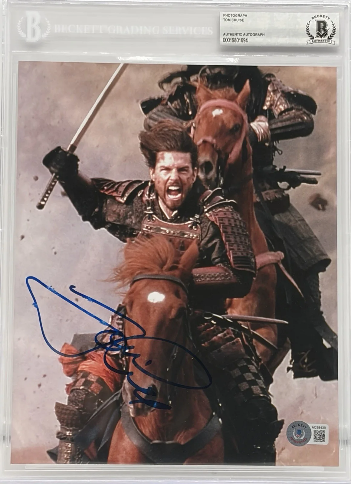 Tom Cruise — Tom Cruise Signed The Last Samurai 8X10 Photo BAS Beckett Encapsulated Autograph
