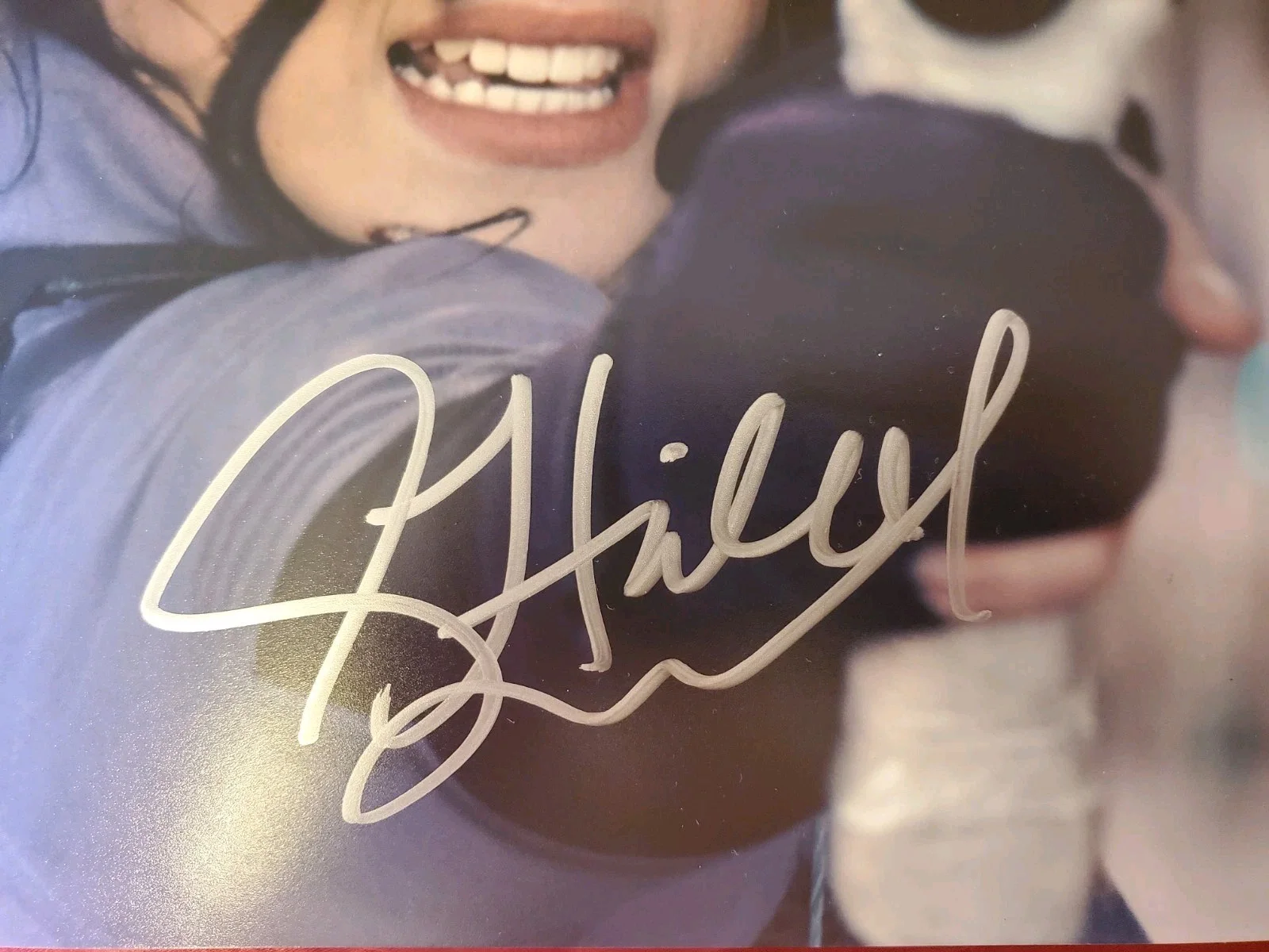 Hailee Steinfeld — Hailee Steinfeld Signed 11x14 Hawkeye Photo Kate Bishop Beckett BAS Witnessed, изображение 2