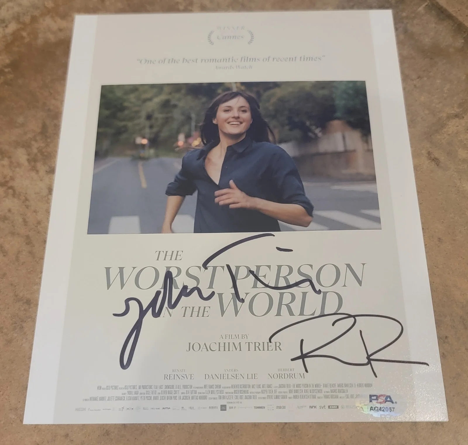 Renate Reinsve, Joachim Trier — Renate Reinsve Joachim Trier signed 8x10 photo PSA The Worst Person in the World