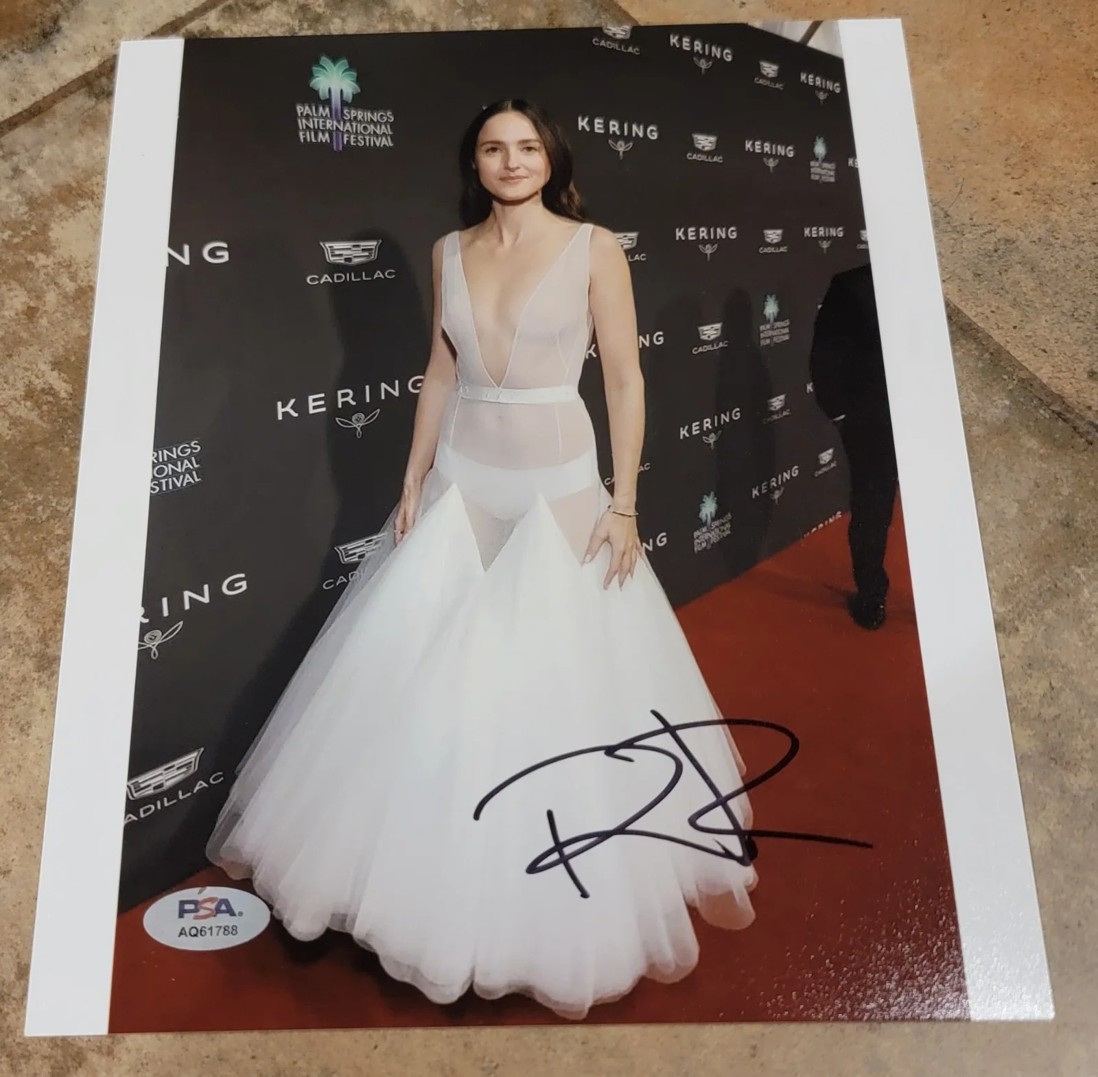 Renate Reinsve — Renate Reinsve signed 8x10 photo PSA DNA autograph red carpet