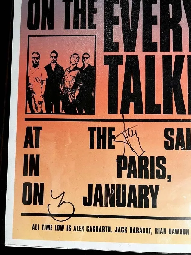 RARE Paris France All Time Low Signed Poster All Band Members Alex Gaskarth Jack, изображение 3