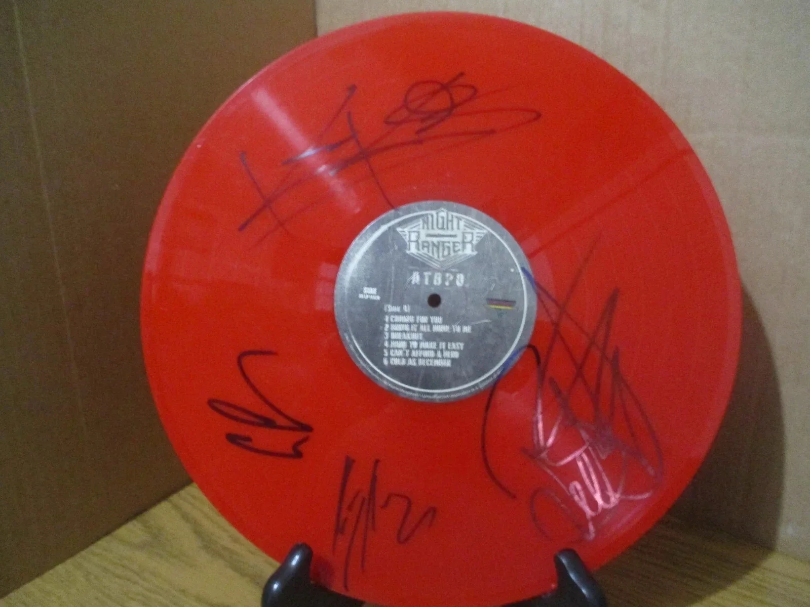 NIGHT RANGER AUTHENTIC AUTOGRAPHED/SIGNED ATBPO RED VINYL RECORD JACK BLADES + 4, image 4
