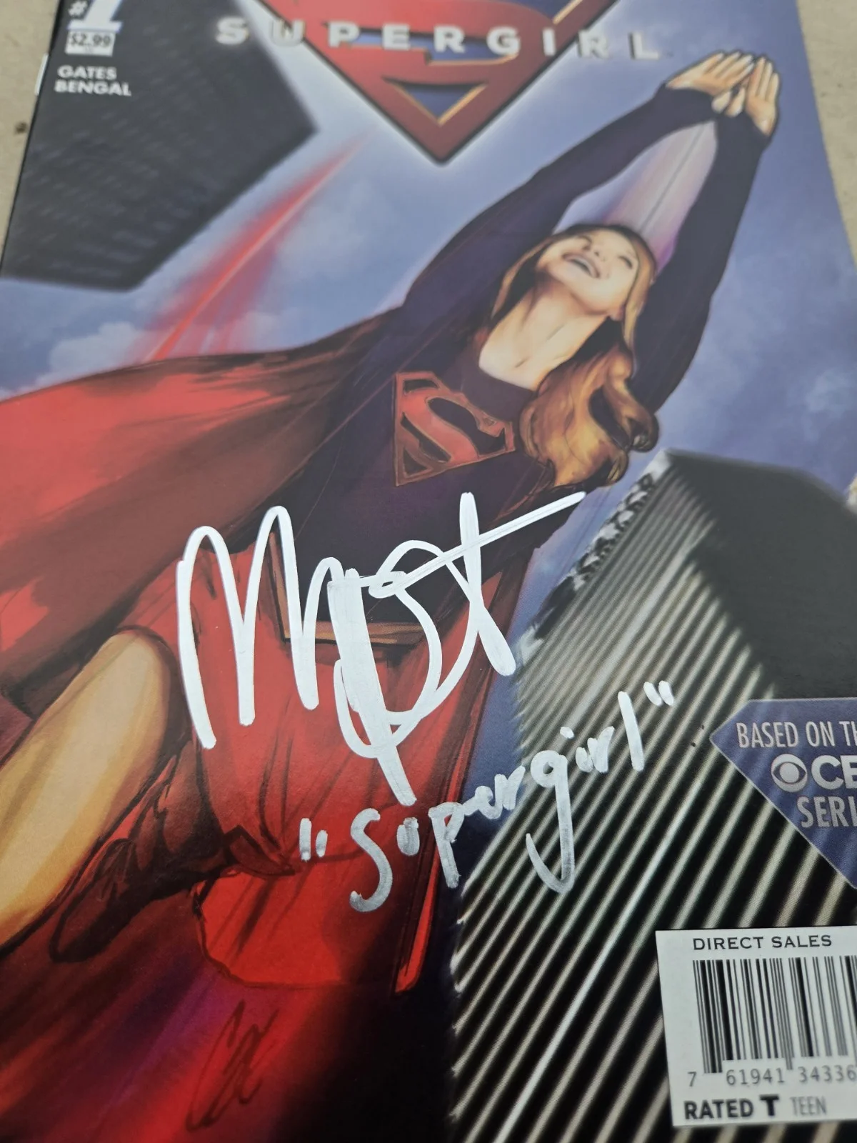 Melissa Benoist — Melissa Benoist SIGNED Adventures of Supergirl Comic #1 Variant Cover! JSA COA, image 2