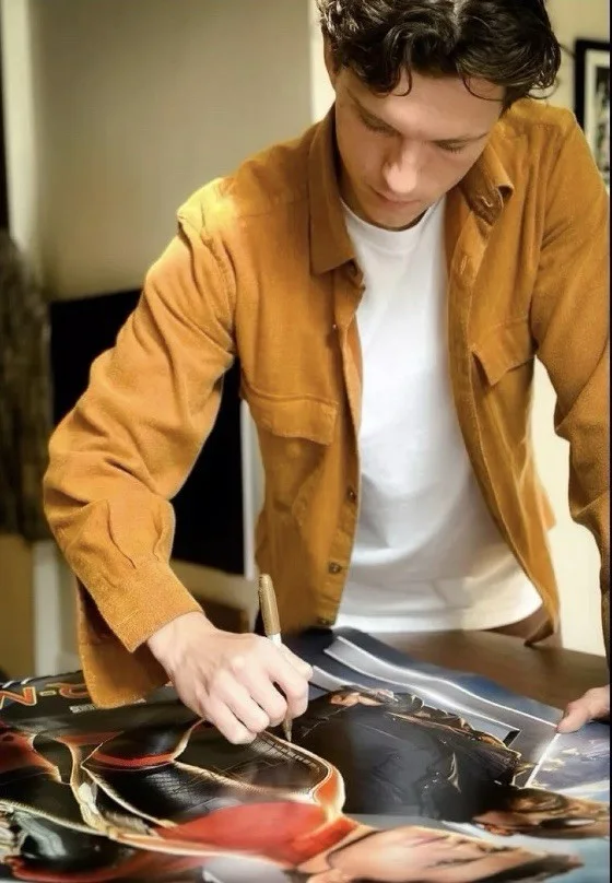 Tom Holland — Tom Holland SIGNED Spider-Man: Far From Home Movie Poster 27x40 COA Autograph, image 2