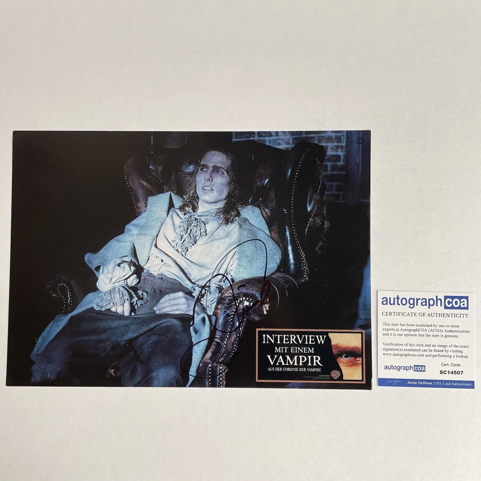 Tom Cruise — TOM CRUISE SIGNED LOBBYCARD PHOTO AUTOGRAPH INTERVIEW WITH A VAMPIRE LESTAT ACOA, image 4