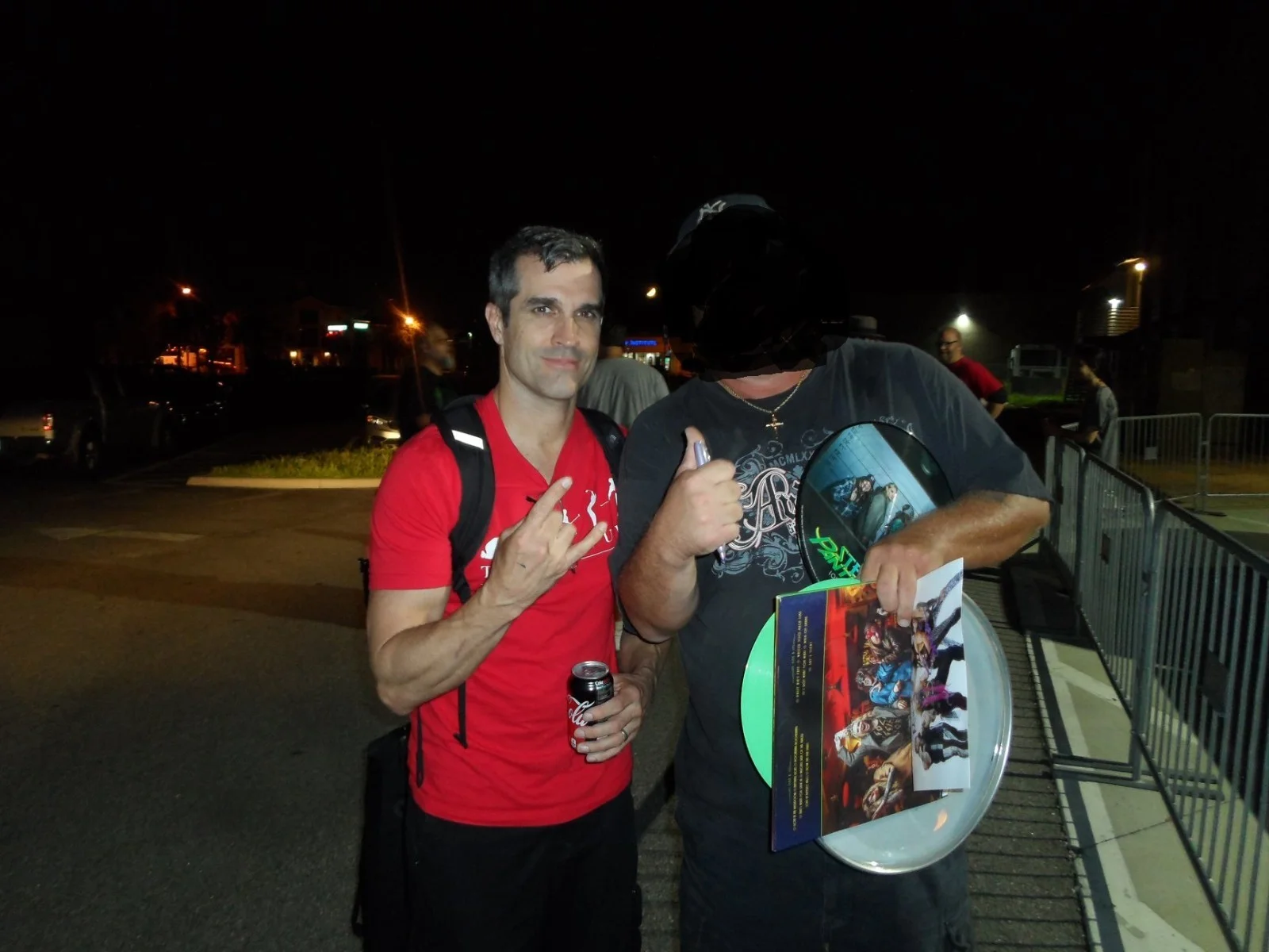 STEEL PANTHER AUTHENTIC AUTOGRAPHED/SIGNED 8X10 PHOTO-MICHAEL STARR SATCHEL + 1, изображение 3