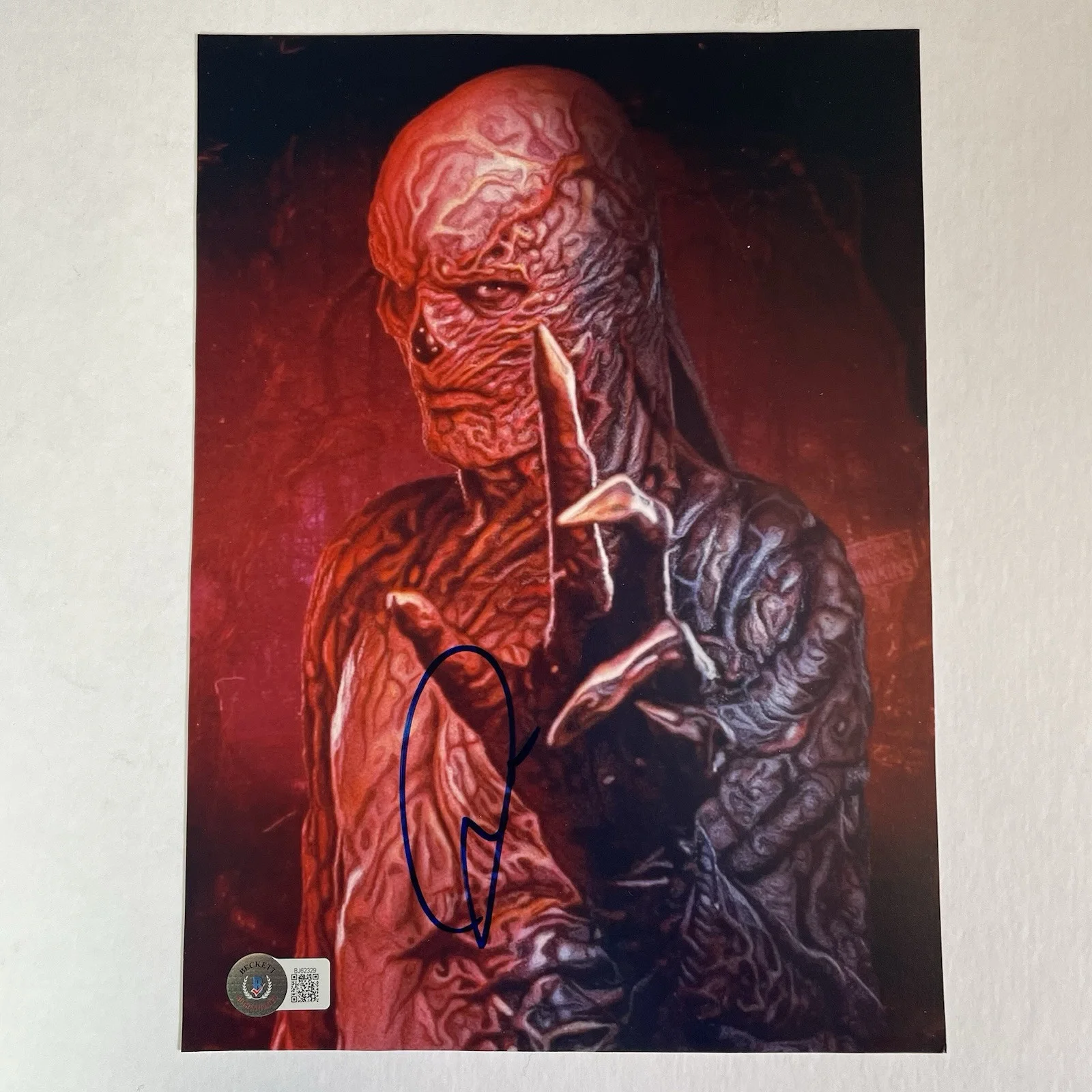 Jamie Campbell Bower — JAMIE CAMPBELL BOWER SIGNED VECNA 8X10 PHOTO 001 STRANGER THINGS BECKETT COA BAS