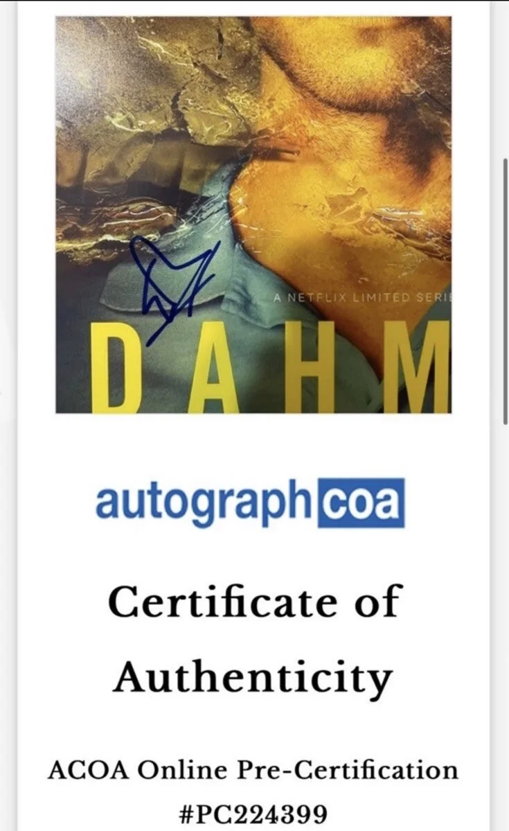 Evan Peters — Evan Peters Signed The Jeffrey Dahmer Story 8x10 AHS Autograph ACOA, image 3