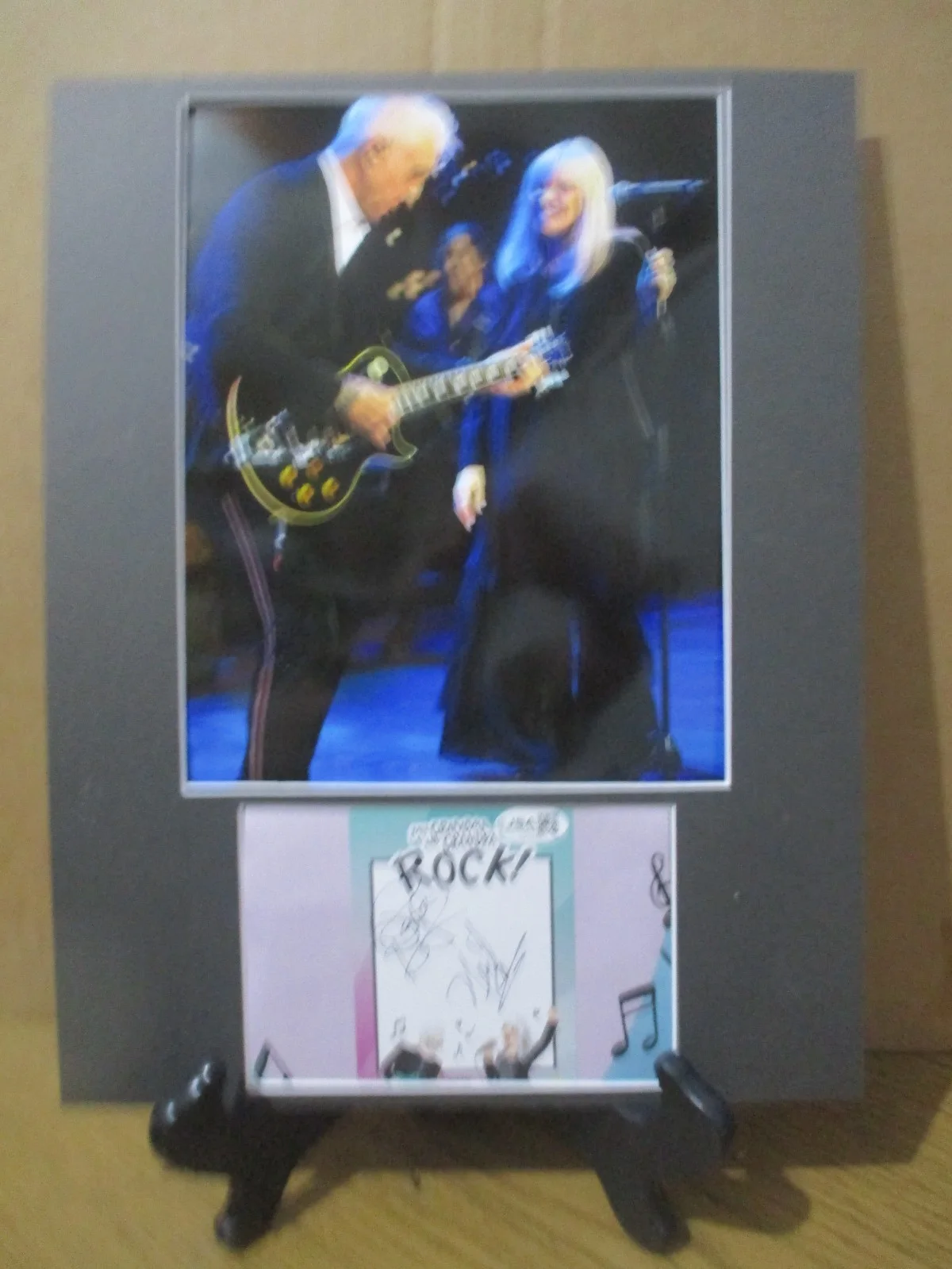PAT BENATAR/NEIL GIRALDO AUTHENTIC SIGNED/AUTOGRAPHED 11X14 MATTE CUT FRAMED-JSA, image 2