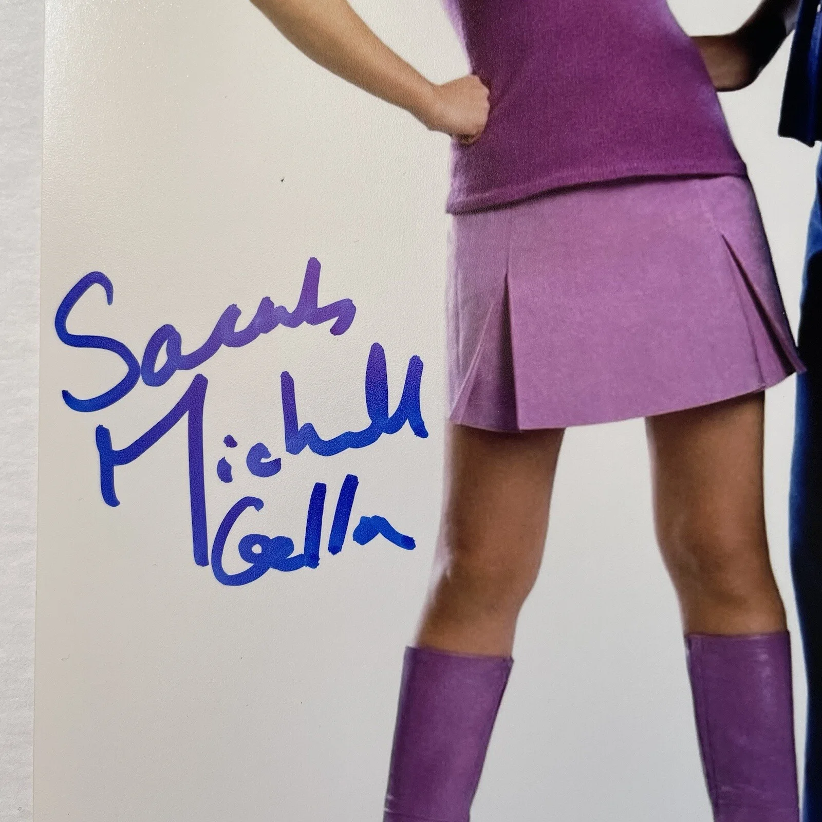 Sarah Michelle Gellar, Freddie Prinze Jr — Sarah Michelle Gellar Freddie Prinze Jr Scooby Doo Signed 8x10 Autographed Photo, image 2