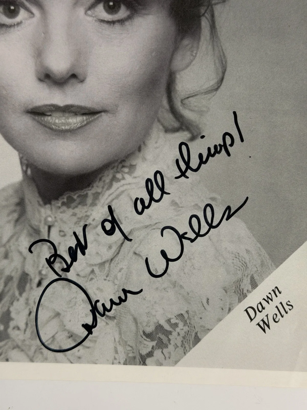 Dawn Wells — Dawn Wells Signed 8.5x 10.5 Headshot Picture Autograph Actress Gilligan's Island, изображение 2
