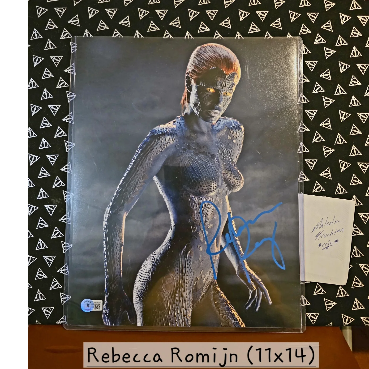 Rebecca Romijn — Rebecca Romijn Signed 11x14 X-Men Mystique Marvel Photo Beckett Witnessed
