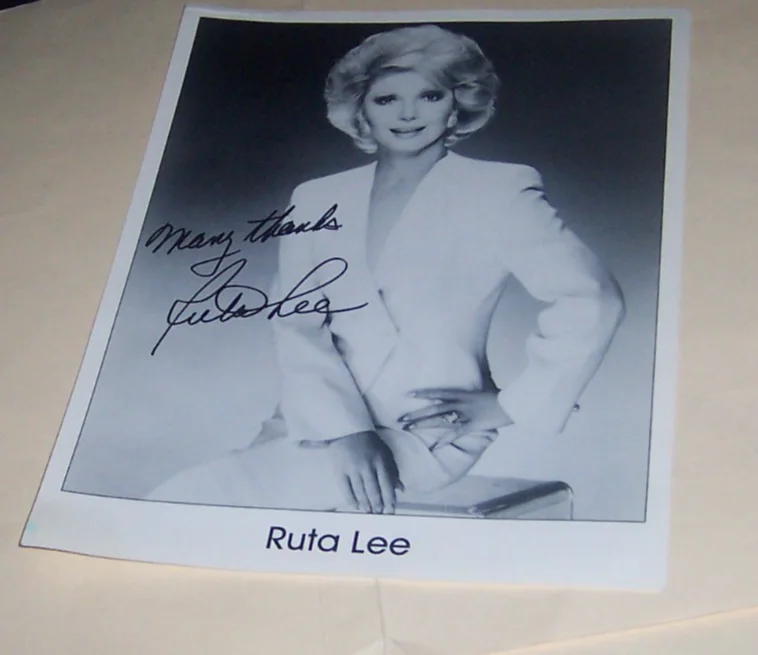 RARE RUTA LEE signed PHOTO AUTOGRAPHED DOUBLE SIGNED PHOTO ON BOTH SIDES, изображение 2