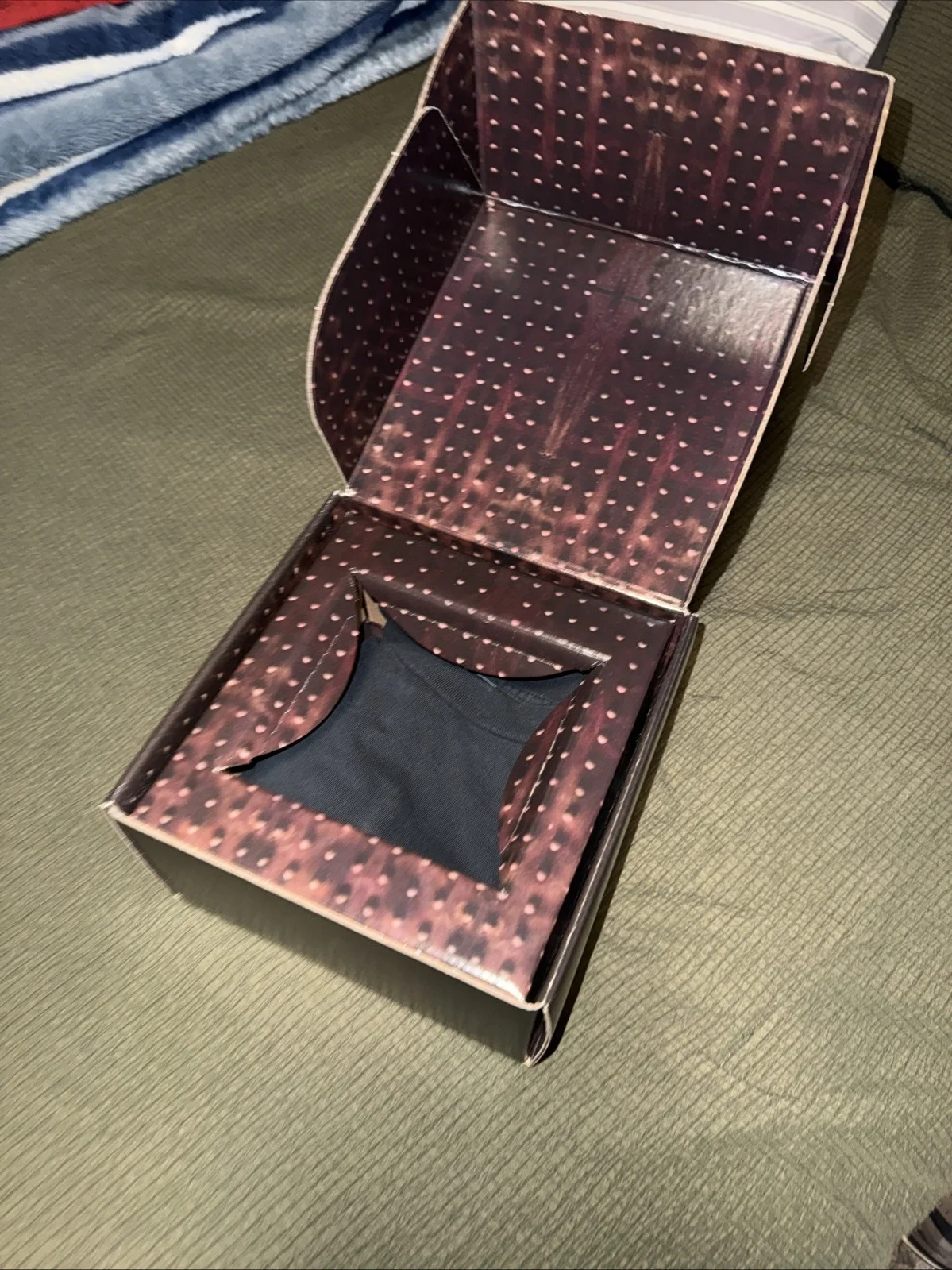 Travis Scott Utopia Cd And Shirt Used Set With It’s Original Box., image 5