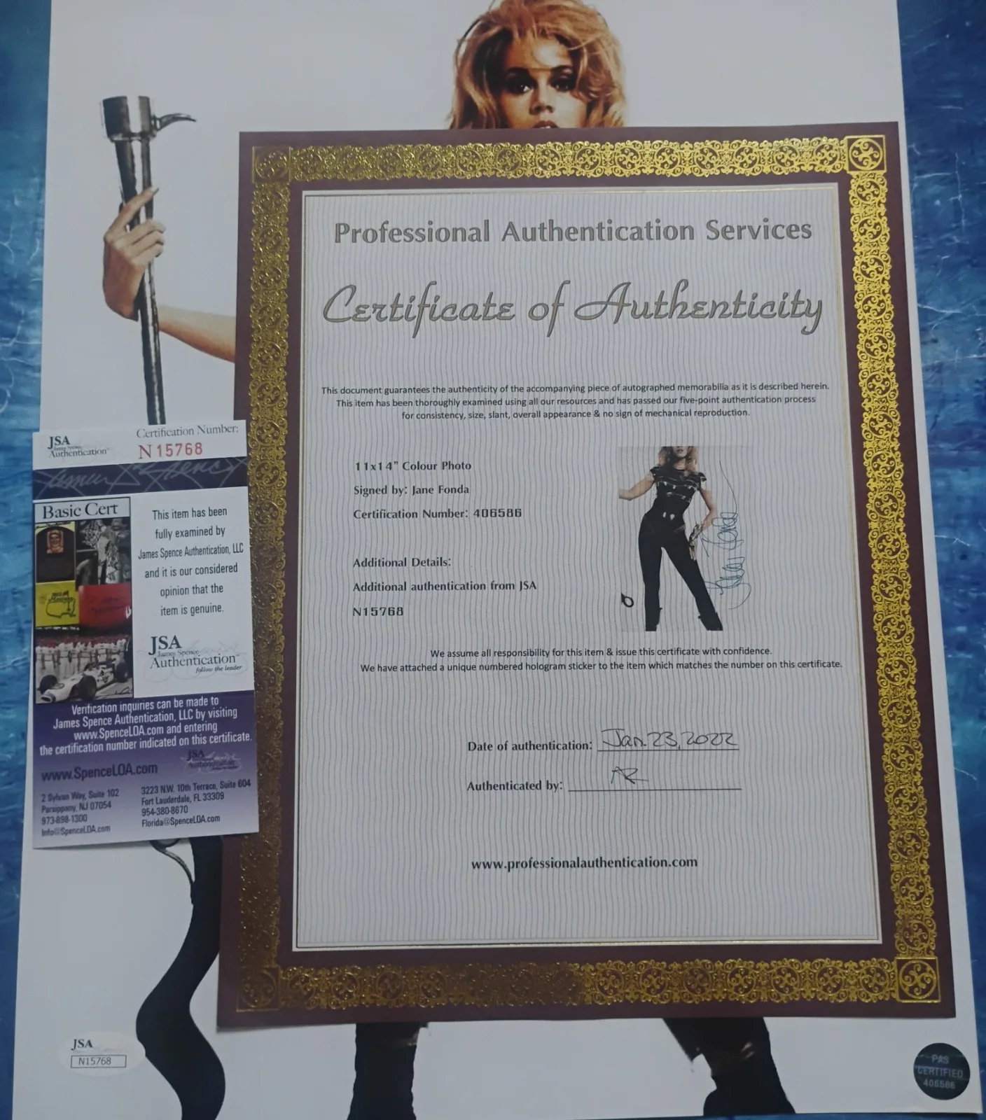 Jane Fonda Hand Signed Autograph 11x14 Photo JSA COA Barbarella NO US TARIFFS, изображение 4