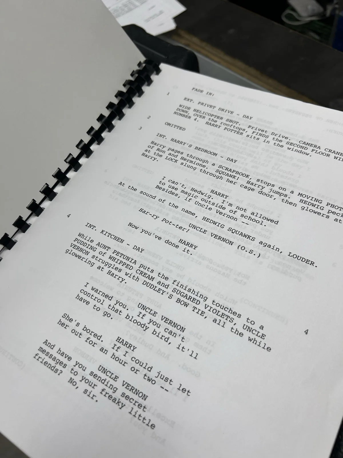 DANIEL RADCLIFFE — DANIEL RADCLIFFE AUTOGRAPH HARRY POTTER SIGNED MOVIE SCRIPT BAS BECKETT, image 5
