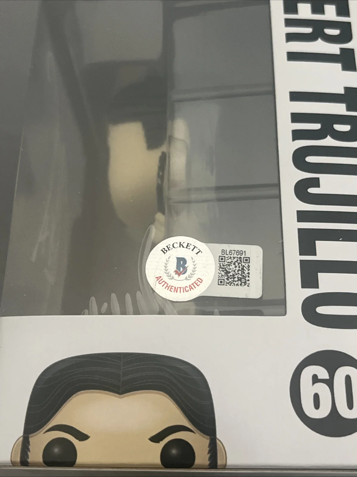 ROBERT TRUJILLO signed (Metallica) Funko Pop Rocks #60 Beckett Certified, image 4