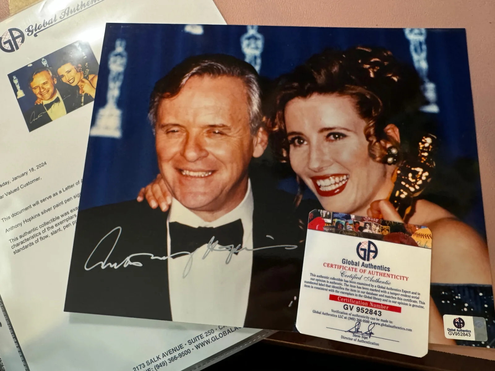 Anthony Hopkins — Anthony Hopkins Signed•8 x 10•"Howards End" at Oscars 1992•Global Authentics COA, image 2