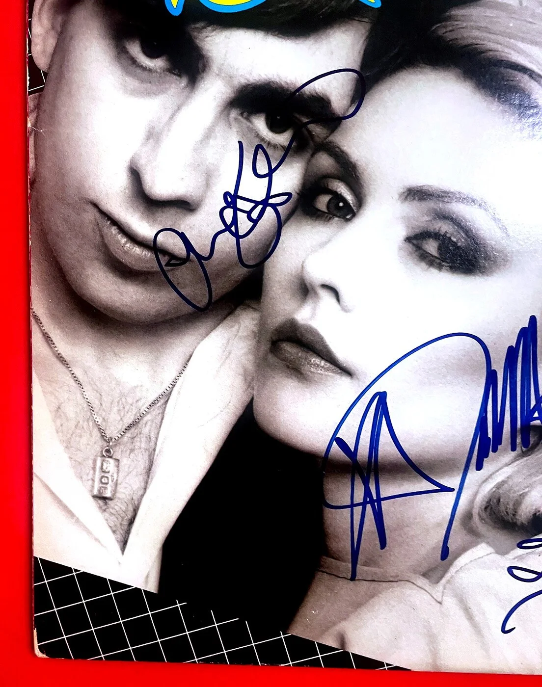 Blondie Signed Album IN PERSON - Debbie Chris Clem Jimmy EAT TO THE BEAT, изображение 3