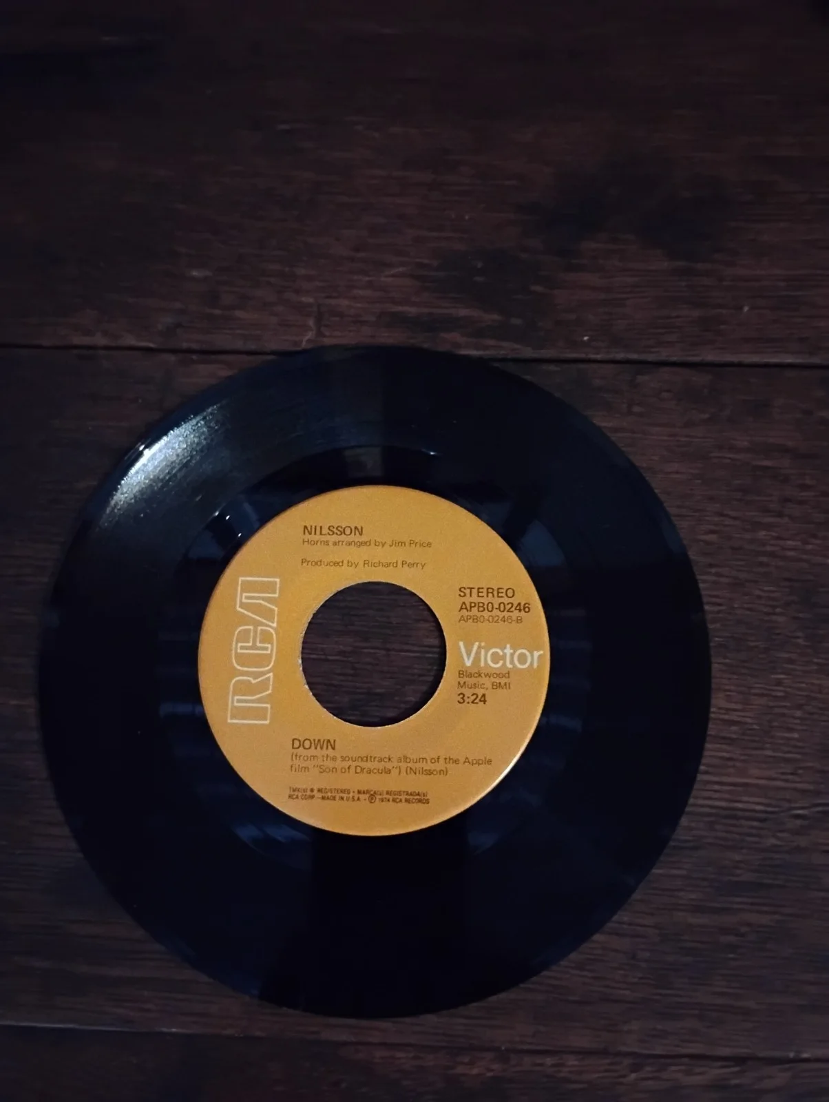 Harry Nilsson — Harry Nilsson Signed 45rpm Record Album Daybreak "Son of Dracula" W/COA, изображение 3