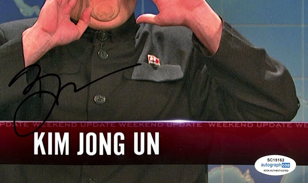 BOBBY MOYNIHAN — Bobby Moynihan signed "SNL" 8x10 Photo PROOF Kim Jong Un ACOA COA Rare, изображение 4