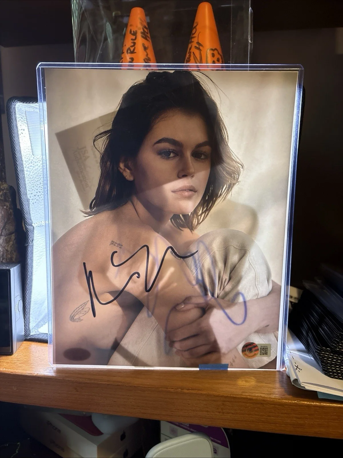 Kaia Gerber — Kaia Gerber signed 8x10 photo autograph BECKETT COA BAS cindy crawfords daughter