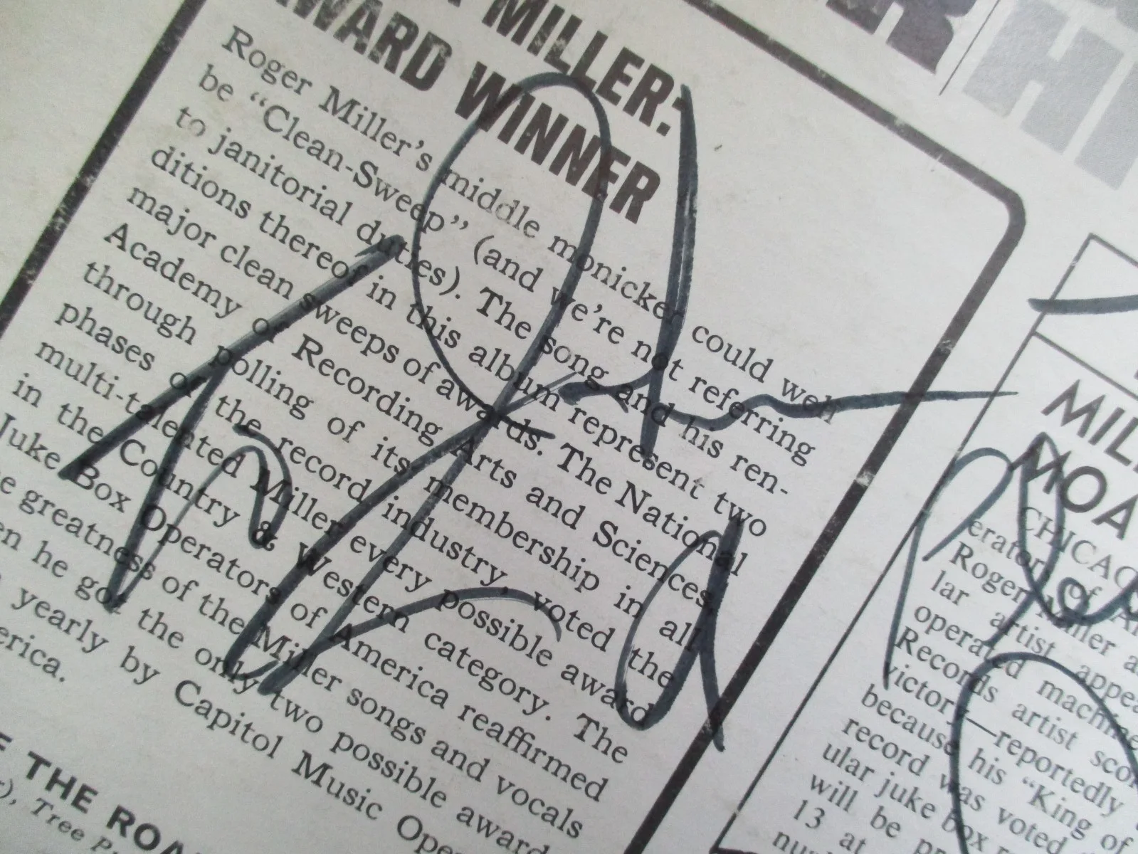 Roger Miller Signed Vinyl Record lp Inscribed Golden Hits John Gilliland Estate, image 3