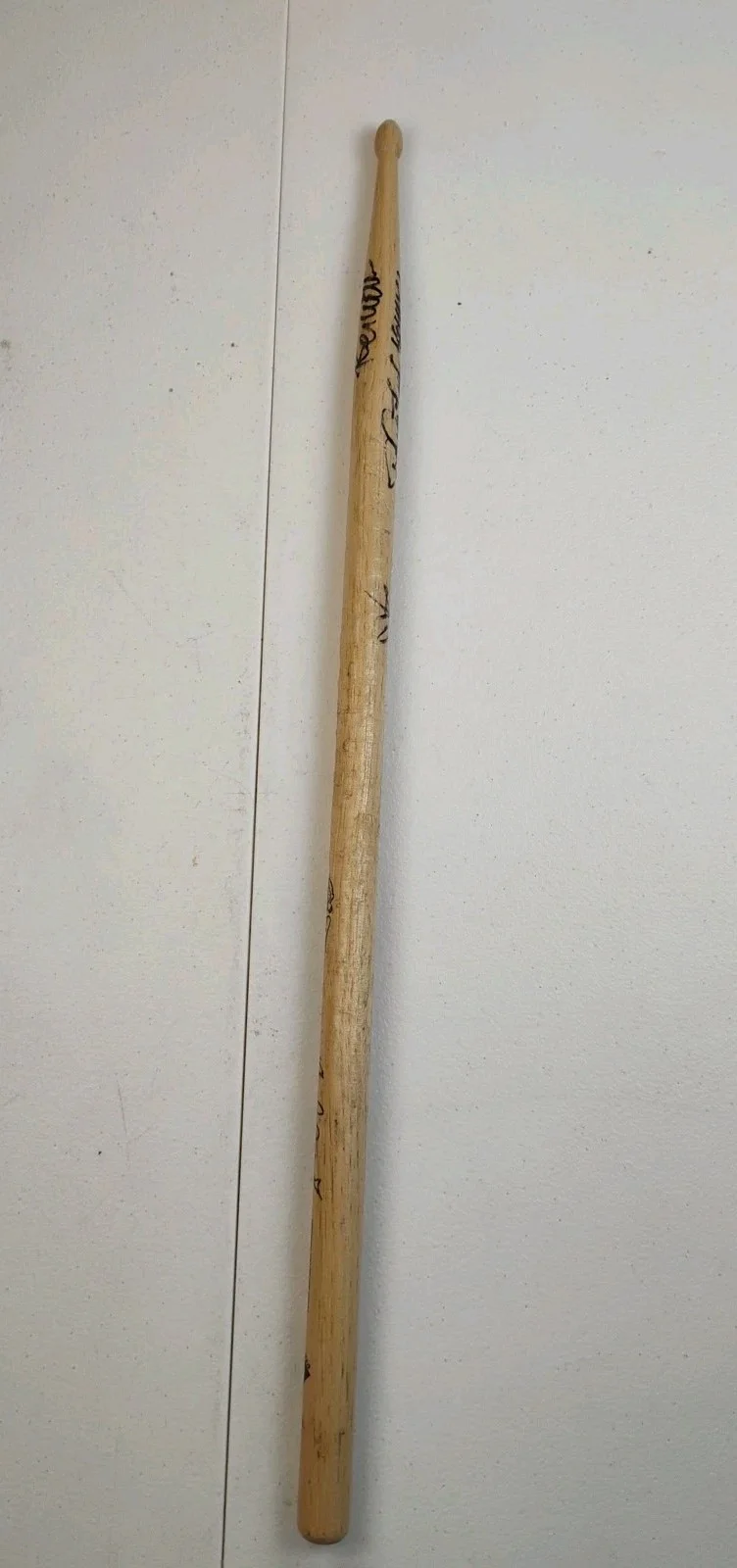 BLACK STONE CHERRY JOHN FRED YOUNG And Others SIGNED AUTOGRAPHED DRUMSTICK, image 2
