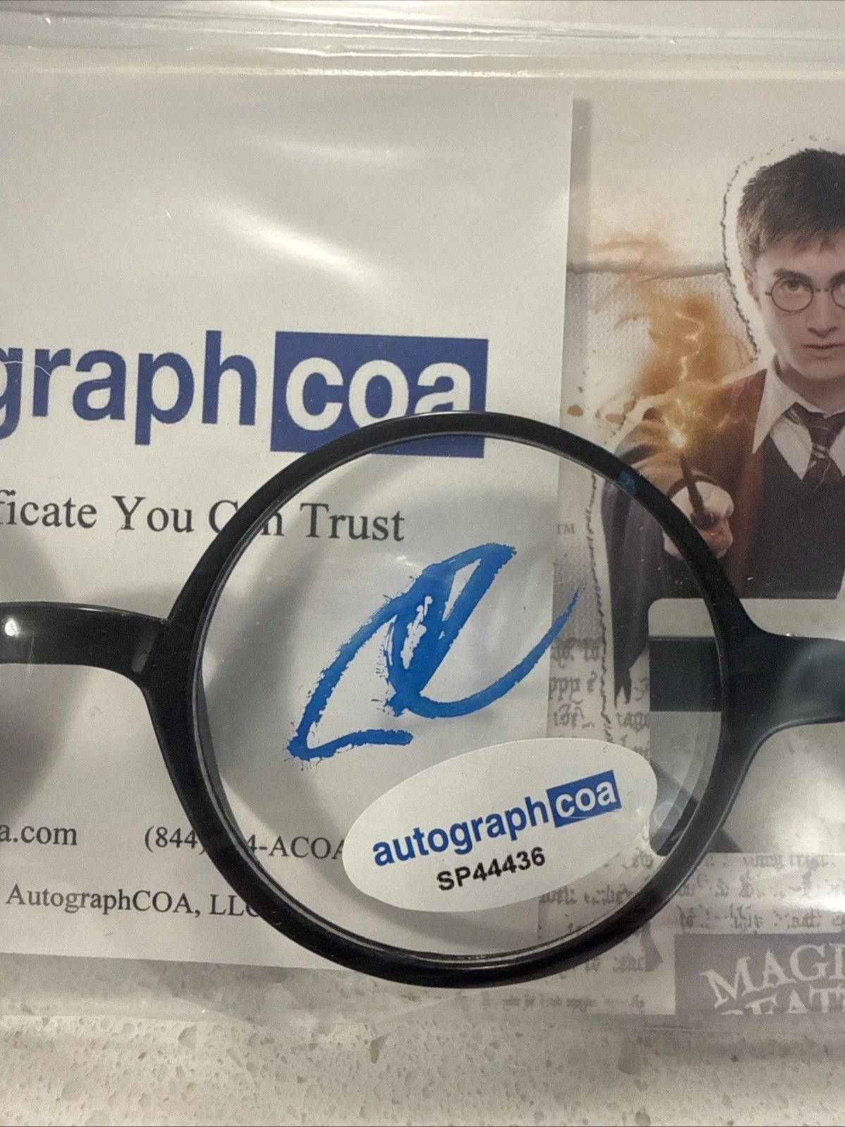 Daniel Radcliffe — Harry Potter Autograph Glasses With COA, image 3