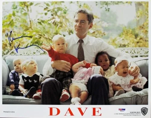 Kevin Kline — Kevin Kline Dave Signed Authentic 11X14 Photo Lobby Card PSA/DNA #I85627, изображение 2