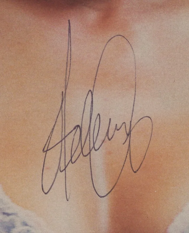 Helena Christensen Model Autographed Signed Magazine Photo AMCo COA 28719, изображение 2