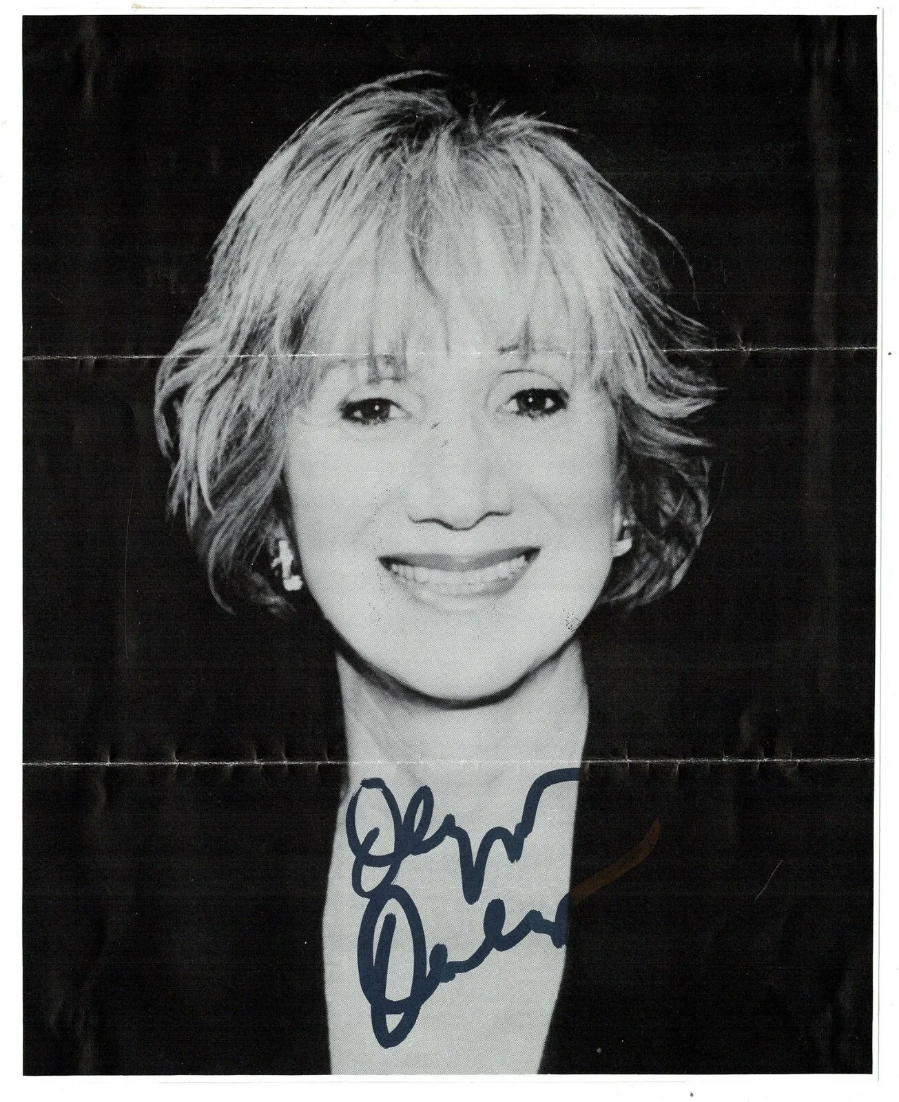 Olympia Dukakis — Olympia Dukakis Actress Autographed Signed 8x10 Photo AMCo COA 14535