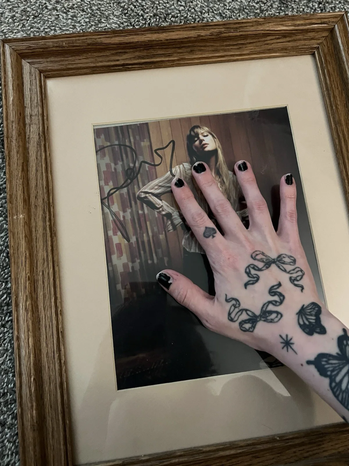 Autographed Taylor Swift Framed Lithograph, image 2