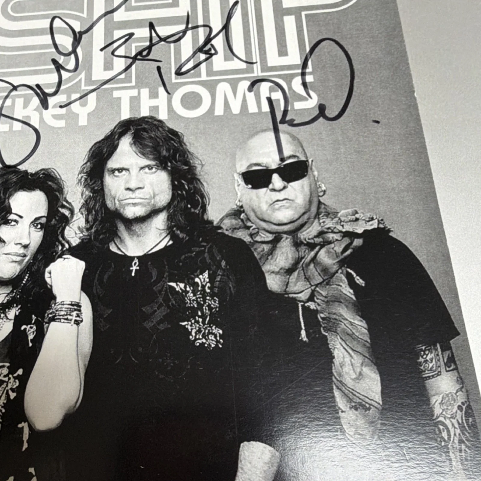 Starship featuring Mickey Thomas Original Autographed Band Photo, image 3