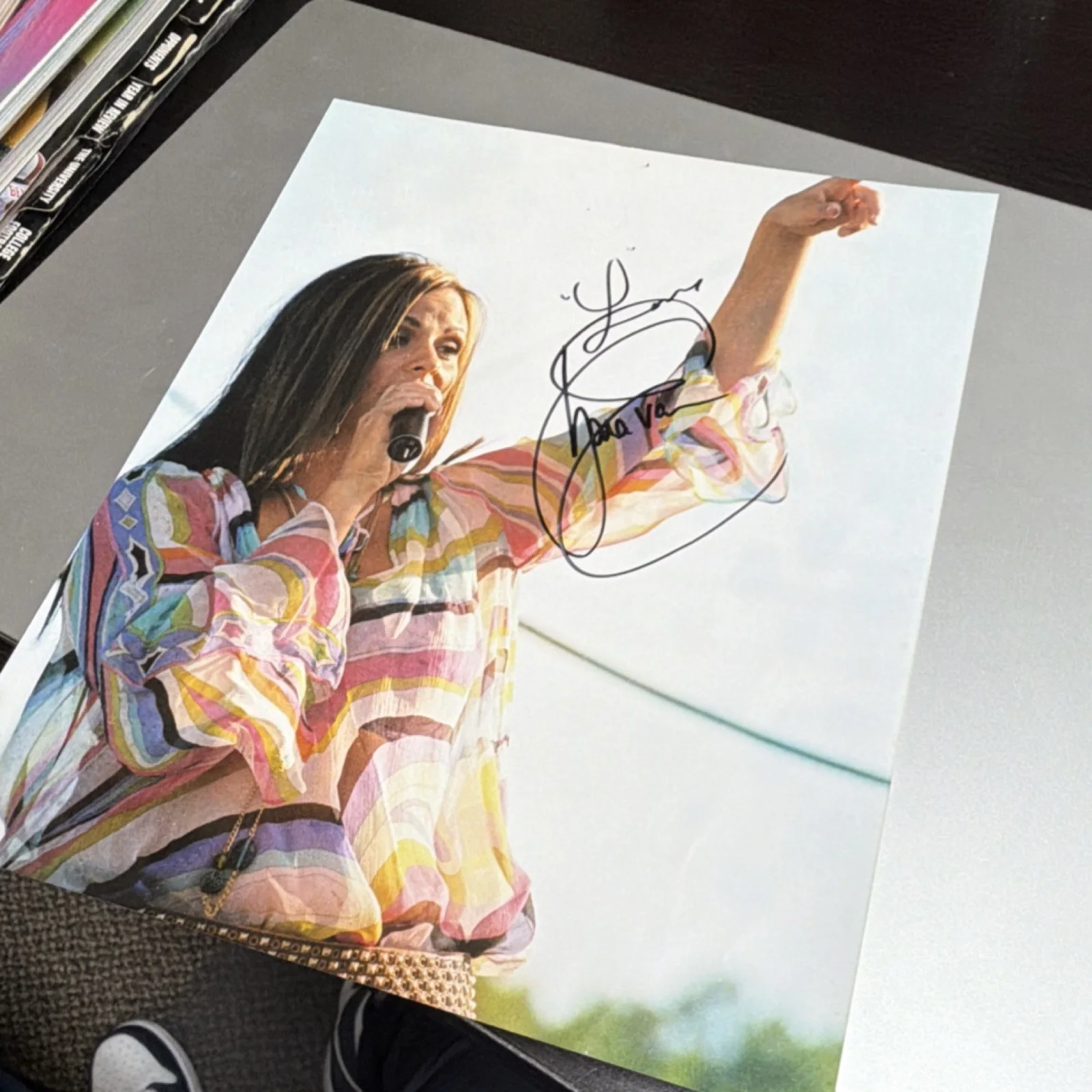 Original Autographed Music Industry Photograph Signed Female Singer Performing, image 4