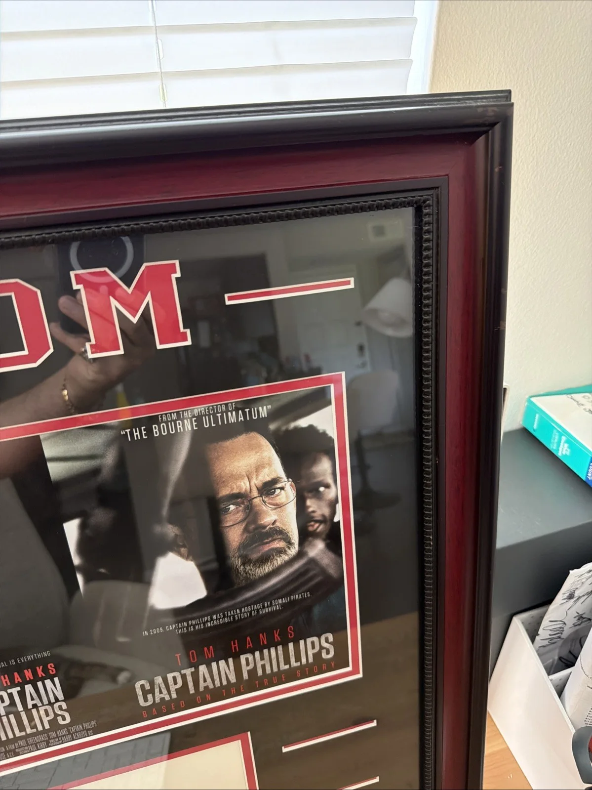 Tom Hanks — TOM HANKS CAPTAIN PHILLIPS MOVIE SIGNED AUTOGRAPH DOUBLE MATTED FRAMED JSA WOW, image 5