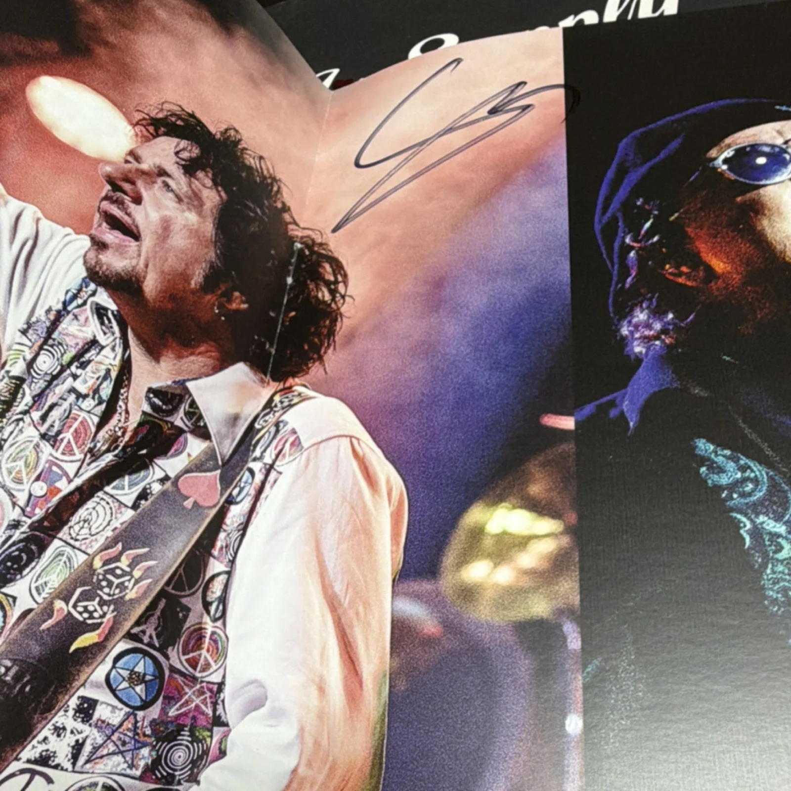 Toto Original Autographed 40 Trips Around the Sun Photo Book with Band Photos, изображение 5
