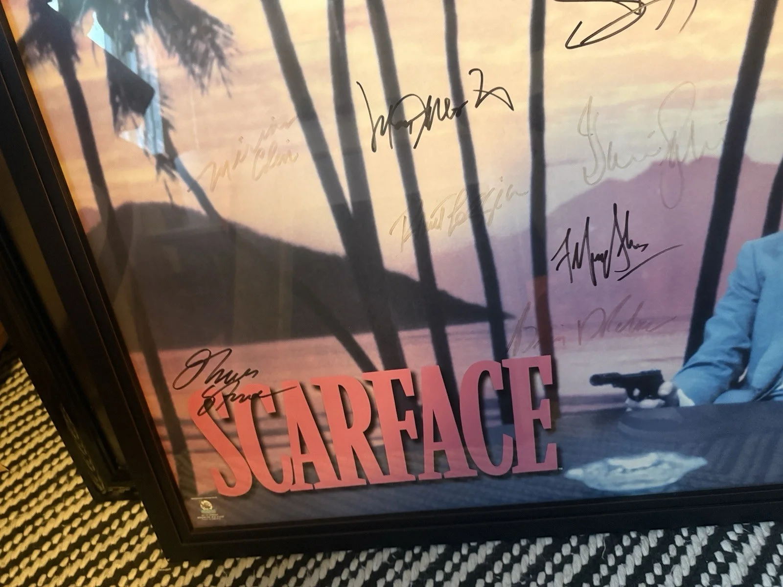 Al Pacino, Steven Bauer, Michelle Pfeiffer, Mary Elizabeth Mastr — Scarface Original Autographed Poster Signed by Cast Framed w/ Authentication, image 5