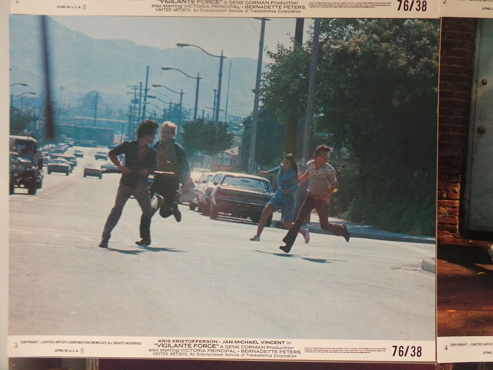 ORIGINAL 1976 LOBBY CARD SET 10" x 8" - VIGILANTE FORCE - KRIS KRISTOFFERSON, image 4