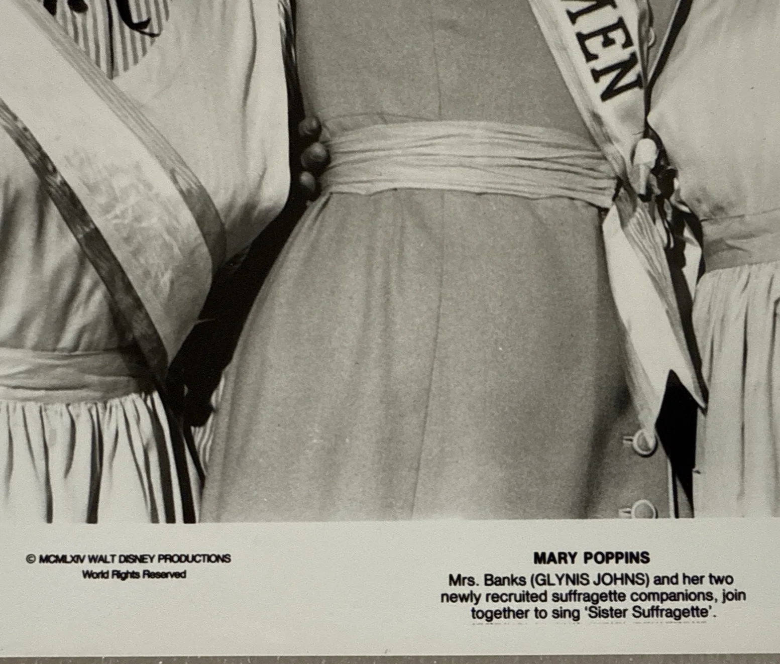 1964 MARY POPPINS - Lobby Card 10x8 - Mrs Banks & New Suffragette Companions, изображение 3