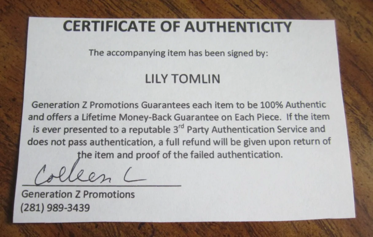 Lily Tomlin — Lily Tomlin Actress Autographed Signed 8X10 Photo "9 to 5" Violet Newstead, image 3