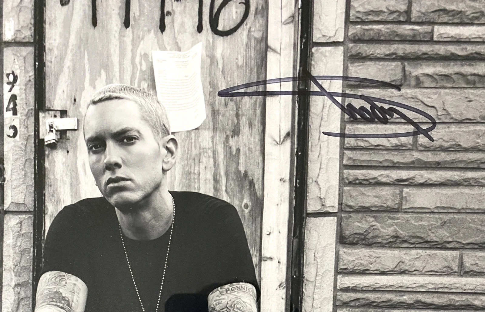 Eminem — Eminem Signed Detroit Childhood Home Lithograph #98/500 – PSA 10 Auto!, изображение 2