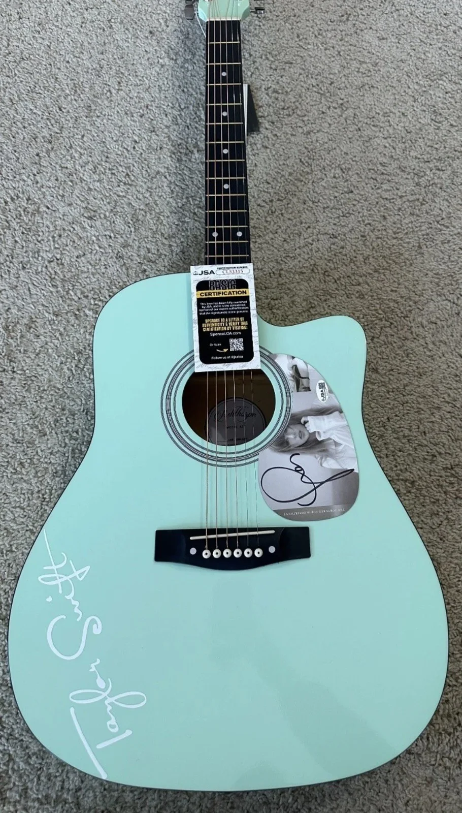 Taylor Swift Signed Pink Acoustic Guitar AUTO JSA COA w/ gig bag, изображение 5