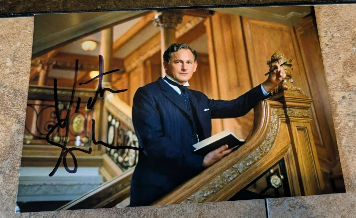 Victor Garber — VICTOR GARBER Signed 4x6 Photo TITANIC MOVIE AUTOGRAPH