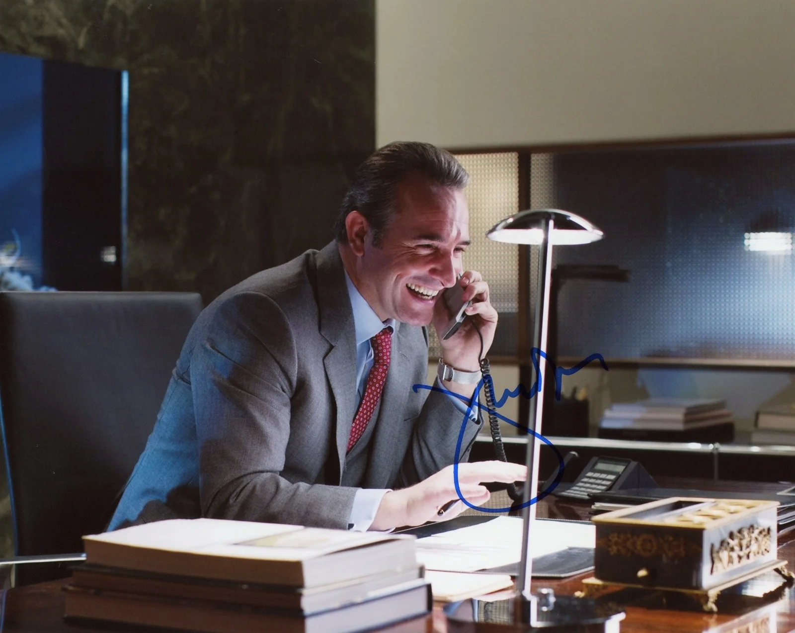 Jean Dujardin — Jean Dujardin "The Wolf of Wall Street" AUTOGRAPH Signed 8x10 Photo ACOA