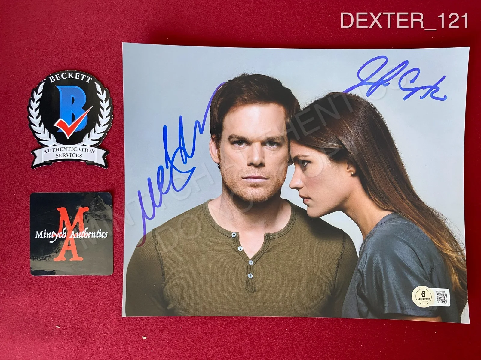 Jennifer Carpenter, Michael C. Hall — Jennifer Carpenter Michael C. Hall dual signed Dexter 8x10 photo Beckett COA