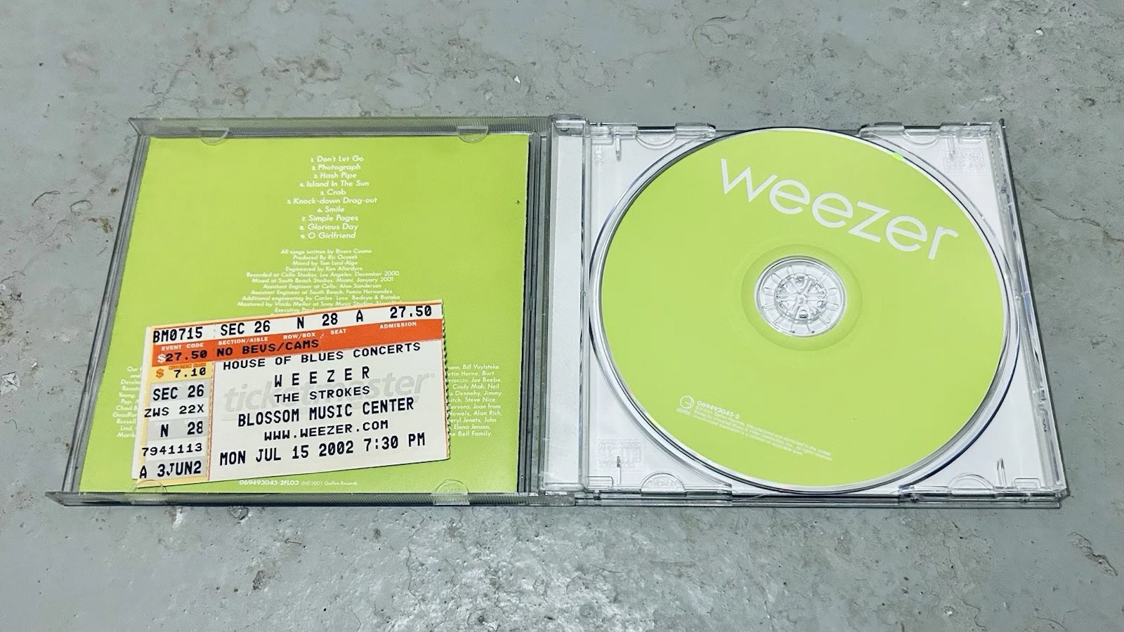 Weezer Signed Autograph Green Album CD Full Band w/Concert Ticket!, image 3