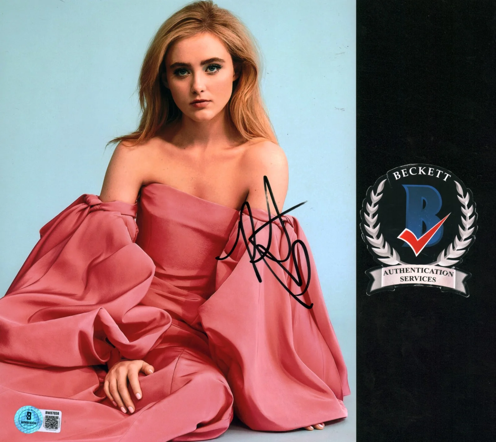 Kathryn Newton — KATHRYN NEWTON SIGNED BEAUTIFUL BUSTY BLONDE ACTRESS 8X10 PHOTO BECKETT BAS COA