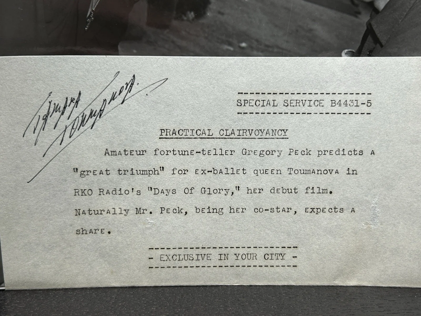 Tamara Toumanova — TAMARA TOUMANOVA SIGNED 1944 PHOTO & DOCUMENT Autographs JSA COA w/ Gregory Peck, image 4
